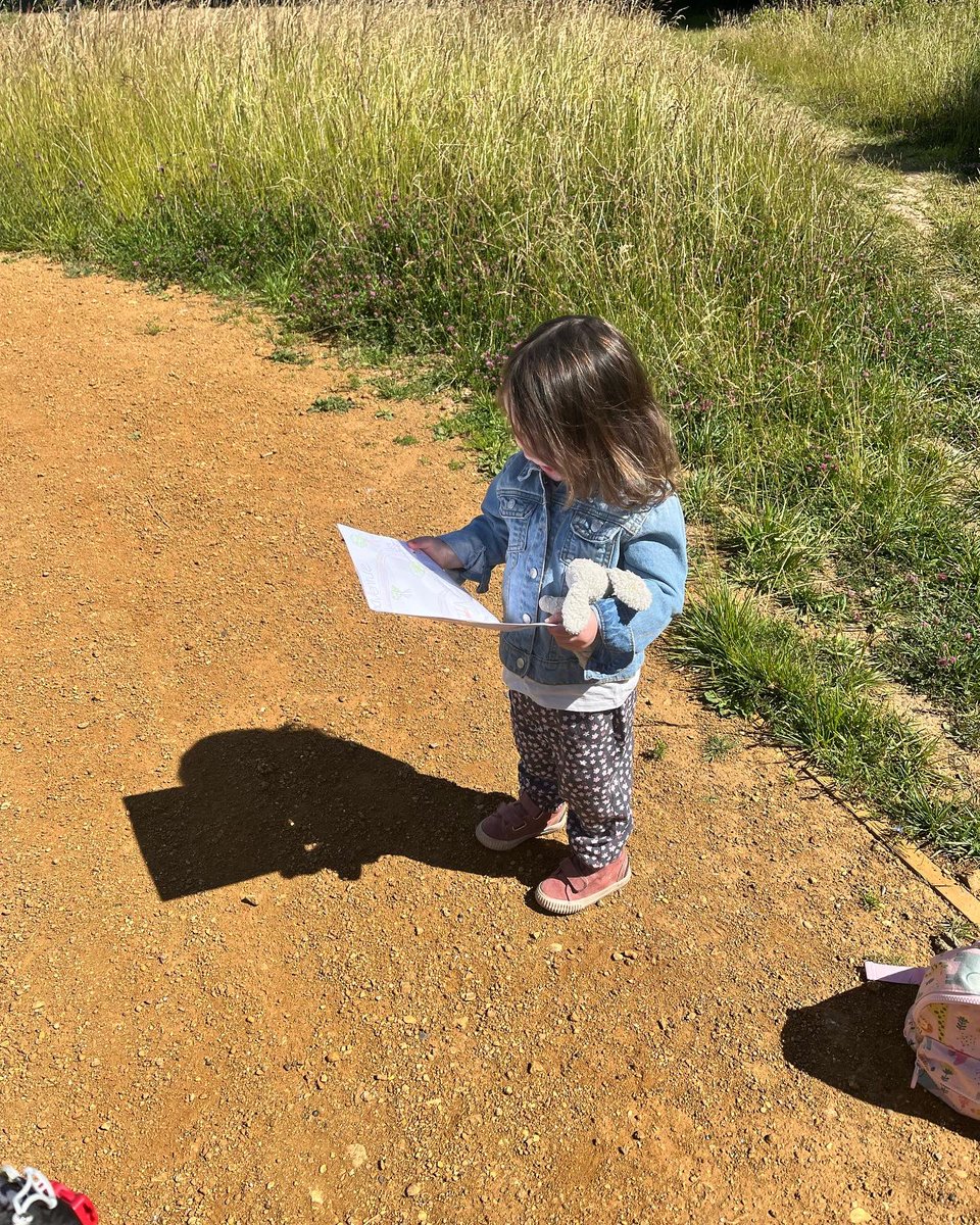 Welchy1990's tweet photo. The great thing about kids is that it doesnโt take a lot to make life magicalโฆ. A poorly drawn map, some crayons and paper and were off on a magical adventure #timeoutside #magicalmemories #familyadventures https://t.co/Q5kG385NRs