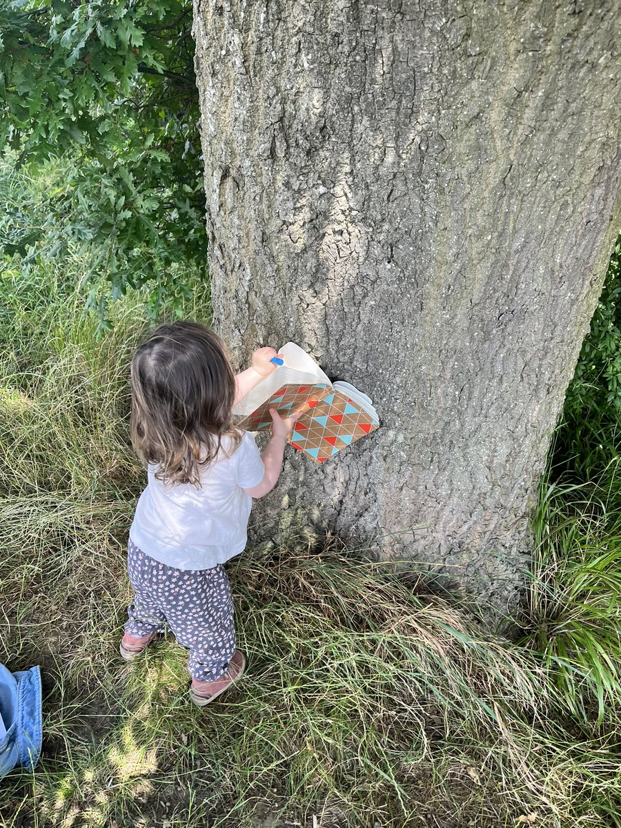 Welchy1990's tweet photo. The great thing about kids is that it doesnโt take a lot to make life magicalโฆ. A poorly drawn map, some crayons and paper and were off on a magical adventure #timeoutside #magicalmemories #familyadventures https://t.co/Q5kG385NRs