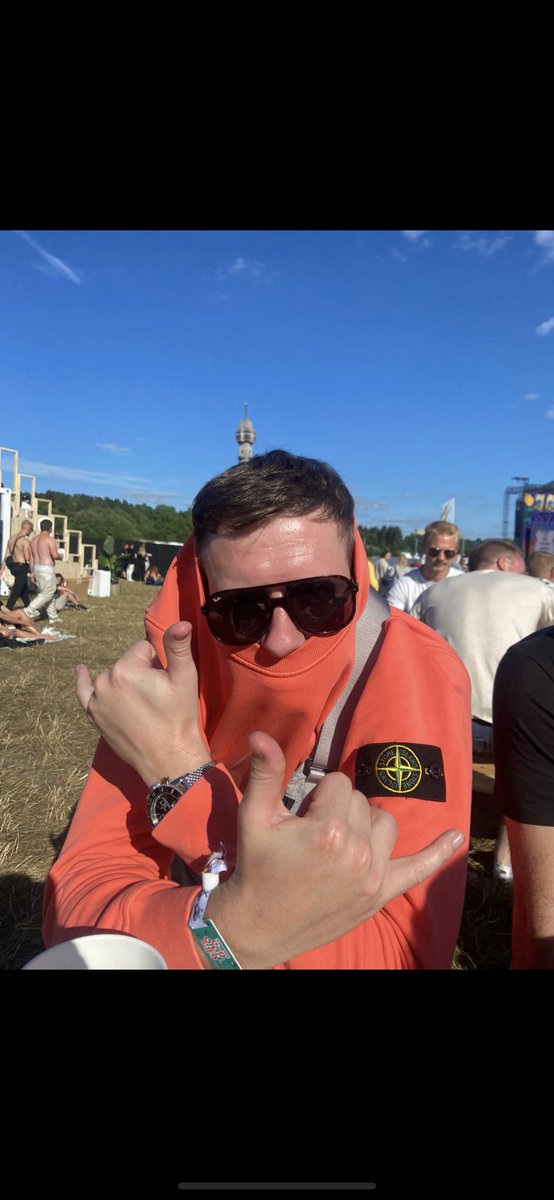 Sam tweet media