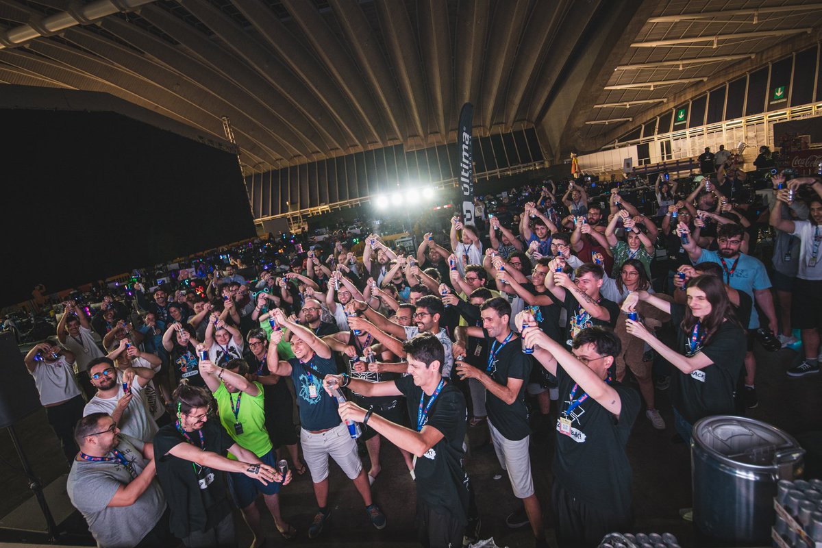 No hay palabras para describir lo bonito que fue el segundo día de #TLP2022 🥺

El encuentro con <a href="/pascuyrodri/">Destripando la Historia</a>, las actuaciones de <a href="/pianwooo/">pianwooo</a> y <a href="/kaachiofficial/">Kaachiofficial</a>, el concurso grupal de TLP K-Pop Championship...¡hoy seguimos hasta las 20:00h!

👉 tlpsummer.com