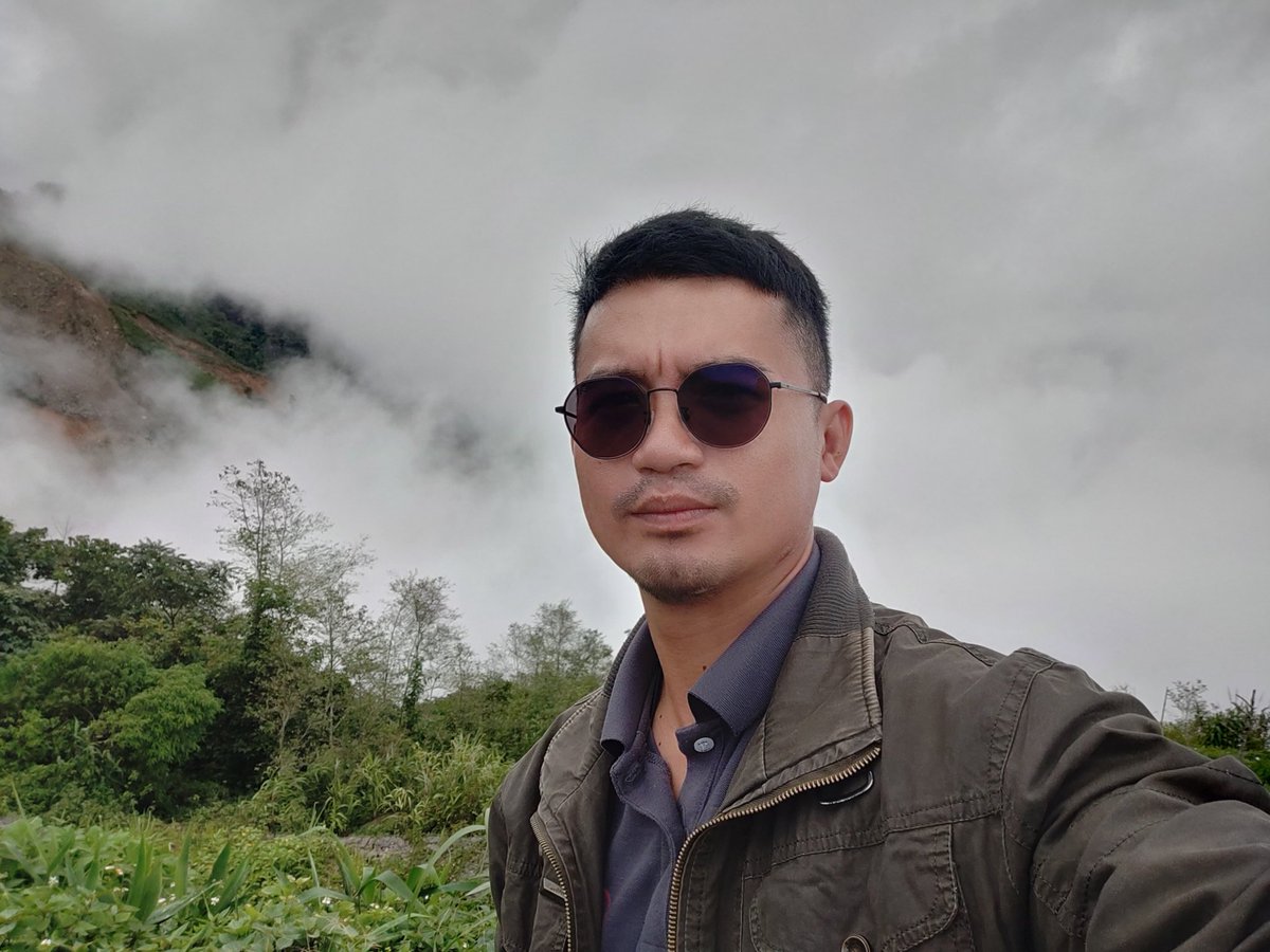 ບໍ່ເທ່ ບໍ່ຫຼໍ່ ຂໍເປັນແຟນໄດ້ບໍ່