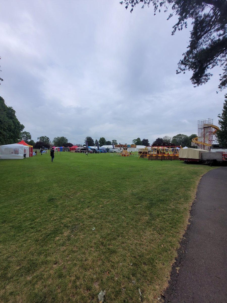 AuroraPSG's tweet photo. Howden Show is in full swing, an absolute pleasure to provide them with security service https://t.co/Gyo6Mc3fQw