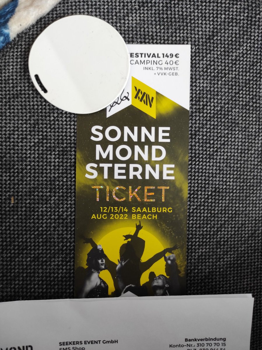 fhbfgbf's tweet photo. Muss mein SMS Ticket leider verkaufen.

#sms #sonnemondsterne #festival https://t.co/B6PxaukNqo
