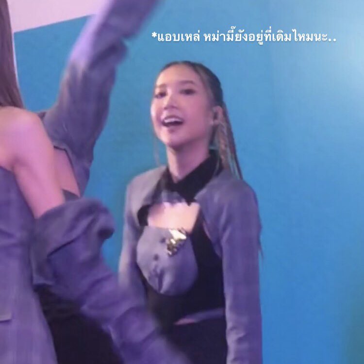 doublea`☁️🌻 εїɞ จิบกาแฟ tweet media