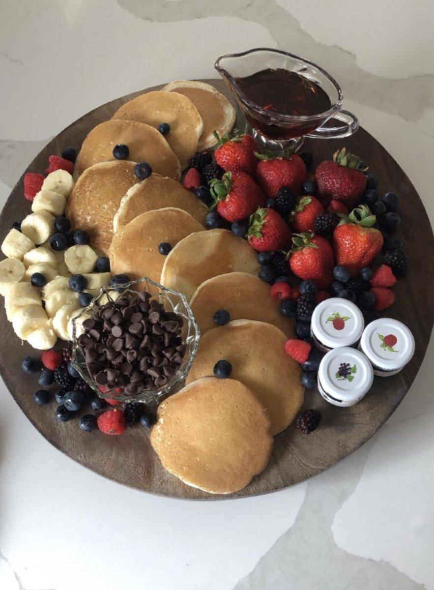 chanelkake's tweet photo. pancakes for brunch ♡ https://t.co/34dqc1zTDg