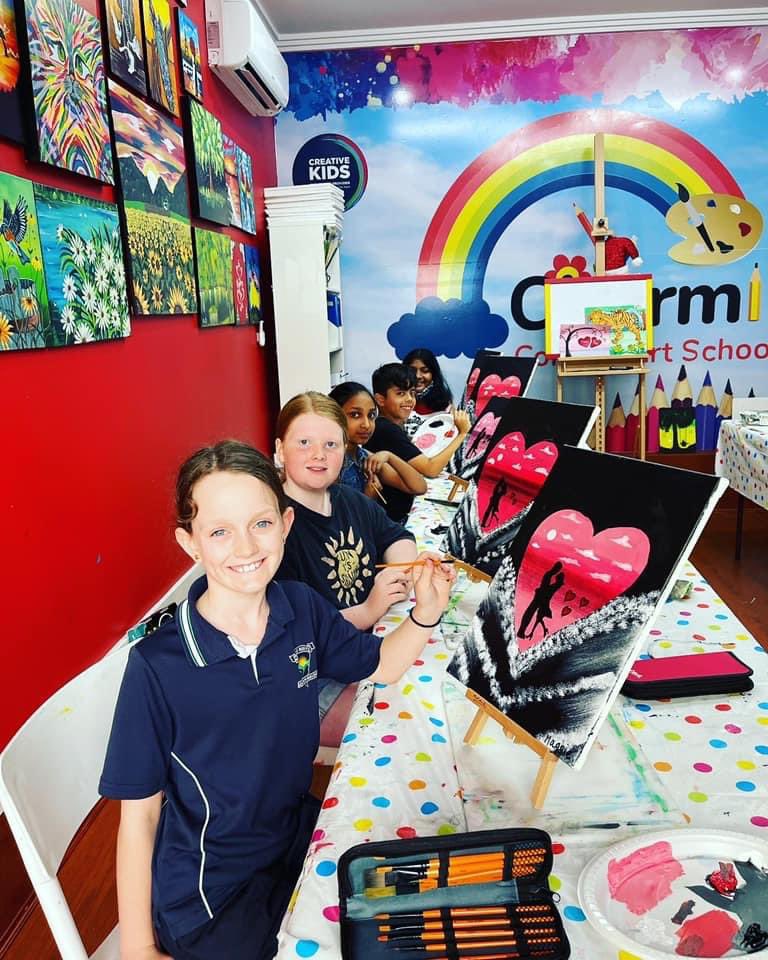 Charming_School's tweet photo. We’re absolutely in love with these lovely Valentine’s theme artwork from Thursday intermediate batch at Charming Colours Art School ❤️ Great work little camps 👍
═══════════
🌐  https://t.co/6Iw4vMBSmB
📱  0451188365

#charmingcoloursartschool #kidsartschool https://t.co/Z7MJ1aK8hy