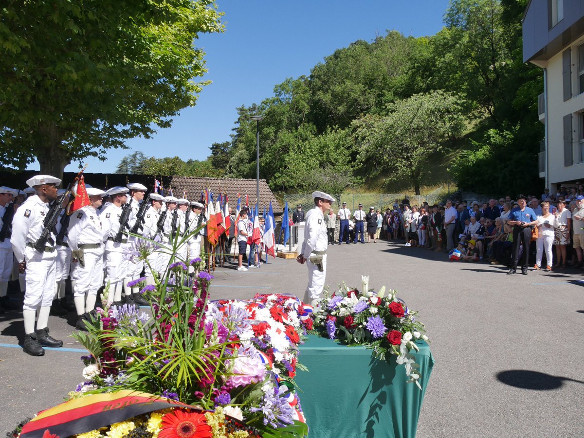 93eRAM's tweet image. Il y a 82 ans à Voreppe, les canons des artilleurs de montagne stoppèrent une panzer division, évitant à Grenoble l’outrage d’une conquête par les nazis, et confirmant l’invincibilité de l’armée des Alpes. Honneur à nos Anciens et à leur courage. De roc et de feu ! #93ram