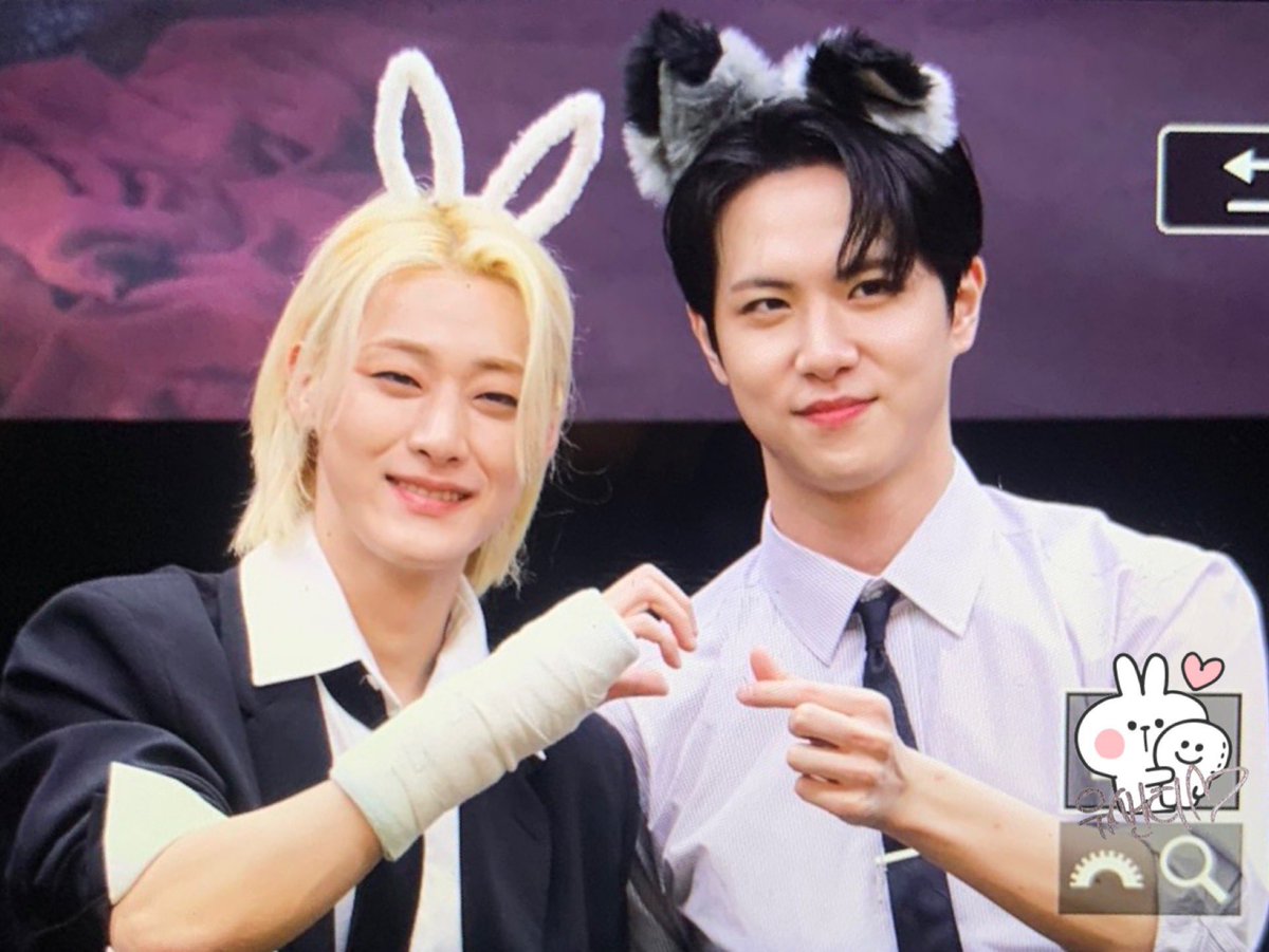 wei_source's tweet image. #위아이 #용하 #동한