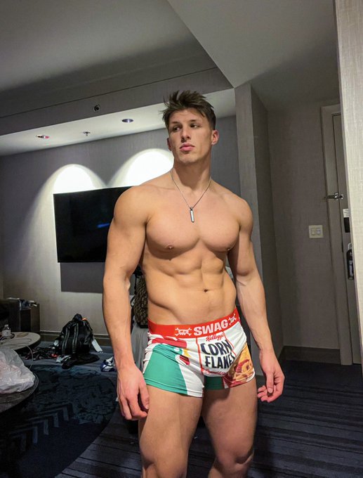 RT if you&rsquo;re craving cereal 🥣  https://t.co/bUfSZpgfsd https://t.co/CDy7VbBhVP