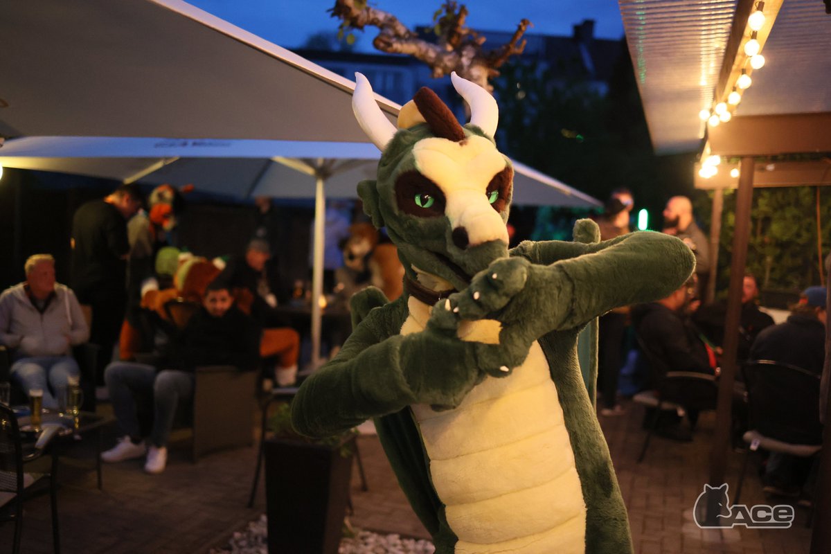 Akahito あかひと - 焚火竜 (@akahitodragon) on Twitter photo how do you take the photo?
Portrait 👤 or widescreen 🖼️?
📸 <a href="/AceFloof/">Ace / Zango</a>
#FursuitFriday #Dragon how do you take the photo?
Portrait 👤 or widescreen 🖼️?
📸 <a href="/AceFloof/">Ace / Zango</a>
#FursuitFriday #Dragon