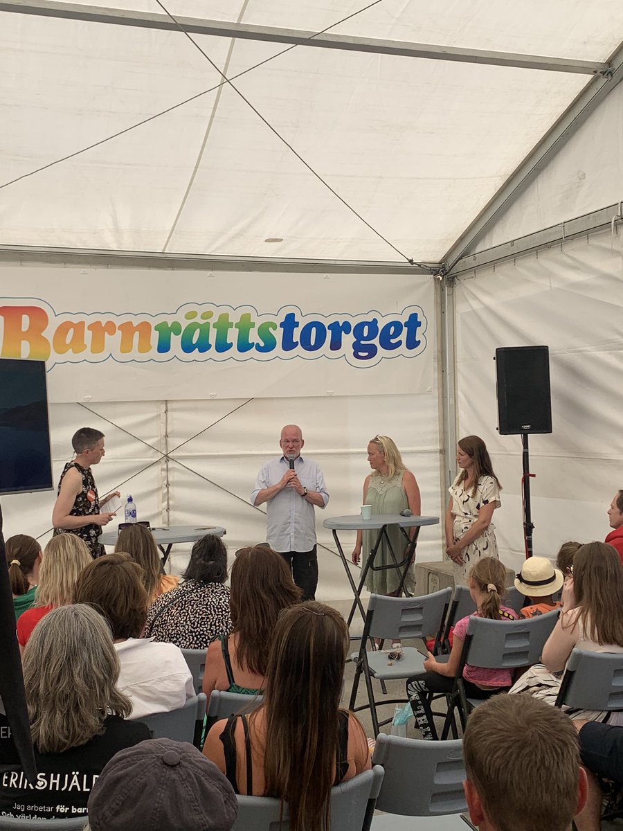 Barntorg's tweet photo. Barnrättstorget i Almedalen är invigt! 
Välkommen att besöka oss på Hamnplan 218 i Visby. Vi är på plats fram till torsdag för att snacka barnrättsfrågor. https://t.co/J9BLRK8ytC