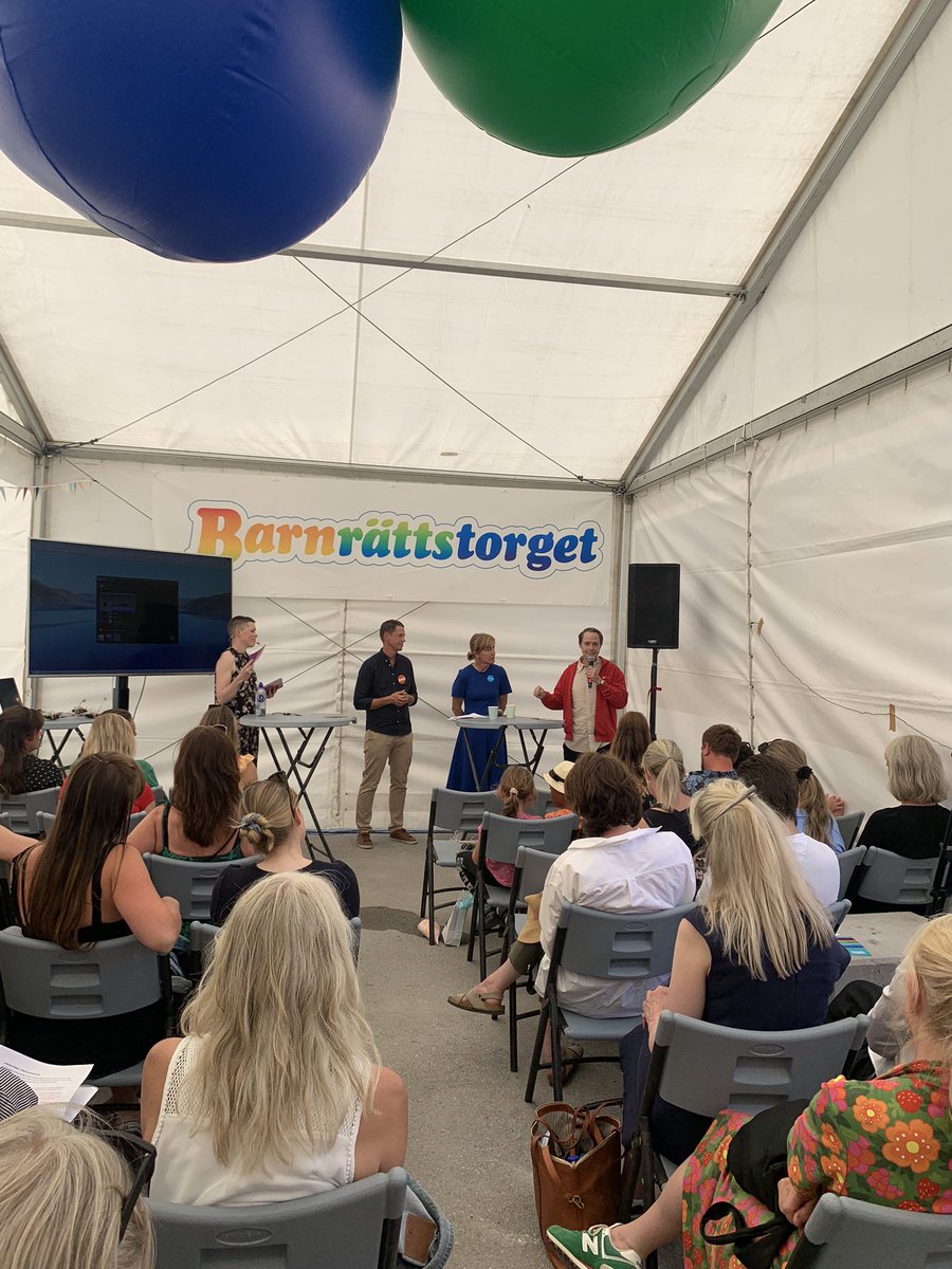 Barntorg's tweet photo. Barnrättstorget i Almedalen är invigt! 
Välkommen att besöka oss på Hamnplan 218 i Visby. Vi är på plats fram till torsdag för att snacka barnrättsfrågor. https://t.co/J9BLRK8ytC