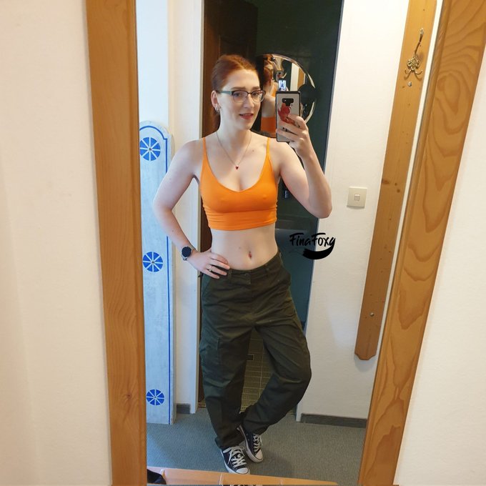 Mirror, mirror on the wall...  Habt einen sch&ouml;nen Sonntag ihr S&uuml;&szlig;en 😘  #finafoxy #redhead #redheadswithglasses<a href="/tag/redhead"class="tags"><span>#redhead</span></a><a href="/tag/redhair"class="tags"><span>#redhair</span></a><a href="/tag/mirrorselfie"class="tags"><span>#mirrorselfie</span></a><a href="/tag/croptop"class="tags"><span>#croptop</span></a><a href="/tag/girlswithglasses"class="tags"><span>#girlswithglasses</span></a>