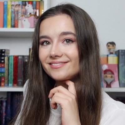TurnOfAPage's tweet image. NEW EPISODE!!

In this episode, host @Luke_Winch chats with booktuber @nssbookaholic We talk about her channels growth and content, her new readalong group, what books influenced her reading life and more!

pod.link/1629244286/epi…