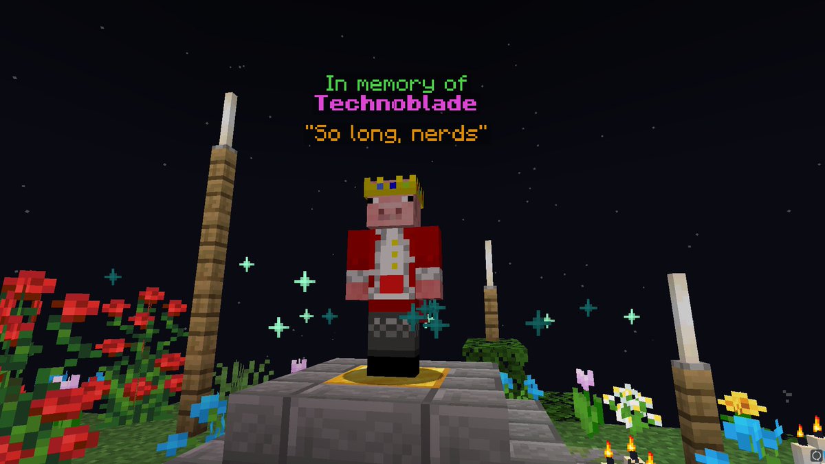 Cambria_88's tweet photo. The SootMC Server has a Techno memorial. <3 https://t.co/8J38kJVE91