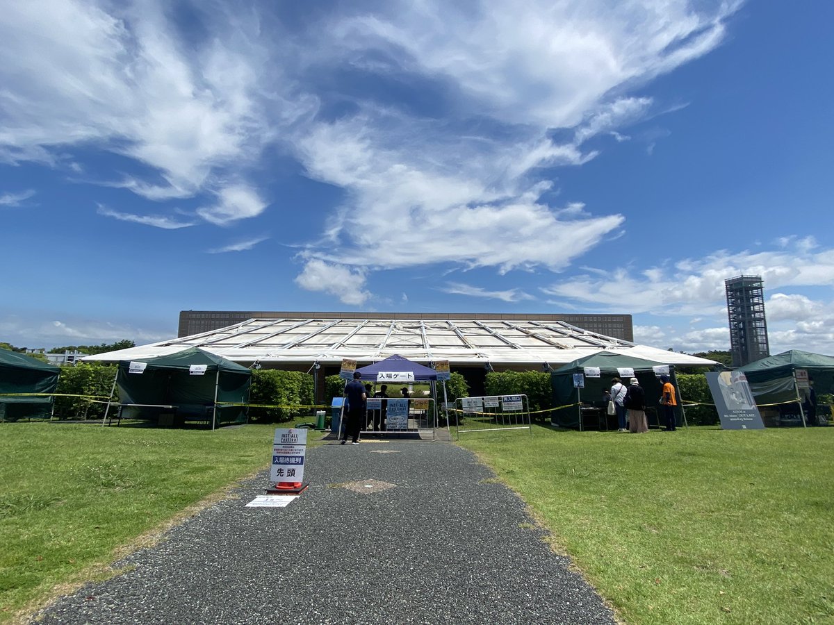 minya_1202's tweet photo. 昨日はコチラ🎶
INST-ALL FESTIVAL 2022
@浜名湖ガーデンパーク 野外ステージ -Day1-
#install2022

#TheHeySong は半年ぶり。以前の印象とは何か違っていい意味で裏切られた感じ。
kit君のベースが落ち着いた音を出しつつも踊ってる感じで前に出てて聴いてて気持ち良かったし楽しかった😊
（続く） https://t.co/VvldZwK46E