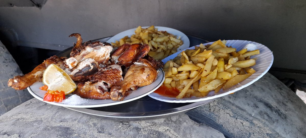 mussa_jabili's tweet image. Ww tafuta #pessa sisi tunatumiya #pessa week end njema