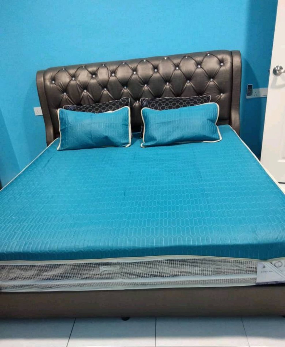 iNerd__'s tweet image. Berbaloi ye beli cadar jenis cooling ni. Terima kasih sebab ada yang rekomen suruh beli ni. Even rumah ni takde aircond tapi bila tidur memang selesa. Yang pernah pakai mesti tahu macam mana rasa bila tidur atas cadar ni