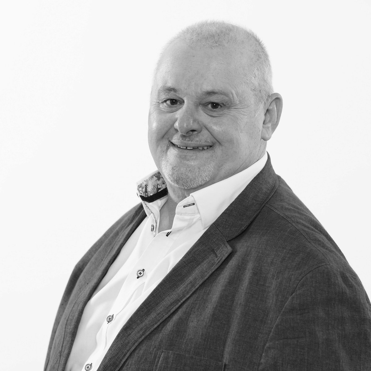 Le CNOSF a appris avec stupeur et tristesse le décès de Guy Koller, Président de la <a href="/FFHaltero/">FFHM</a>, survenu ce matin à Oran, où il se trouvait dans le cadre des #JMOran2022. Le CNOSF présente ses condoléances à sa famille, ses proches et à la Fédération.
📄 cnosf.franceolympique.com/cnosf/actus/87…