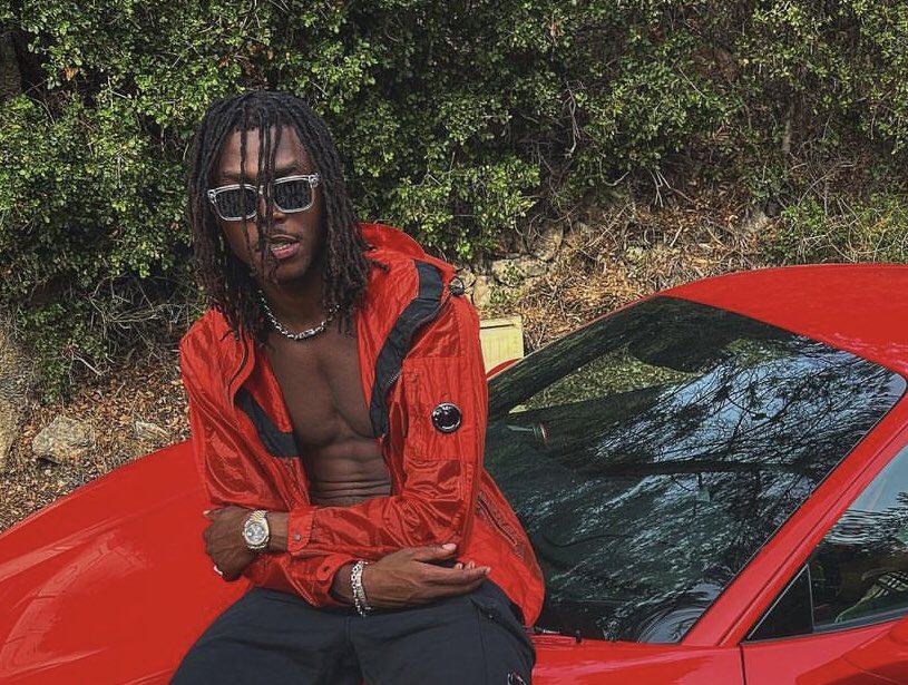 goat260593's tweet photo. Thread sur les plus gros mensonge de ce rap français. https://t.co/p4HA7mxevK