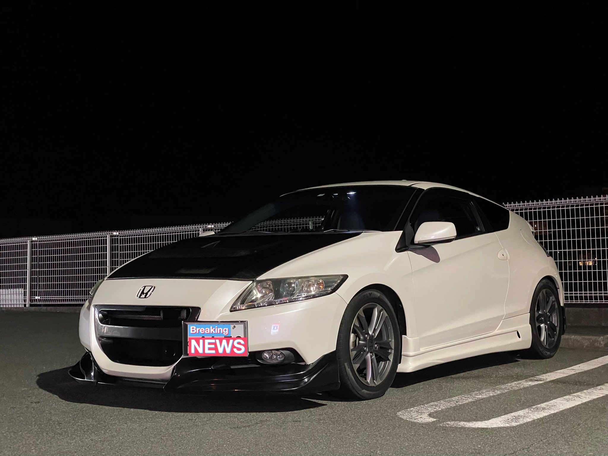 Mkstskの中の人 Cr Z パーツが入ってなかったり応急処置で留めたりecuリセット で再学習だったりとまだまだ本調子では無いものの無事インテーク グリル交換が終わりコレで吸排気フルチューン仕様に オーバーフェンダーが届かないので中々辿り着けませんが