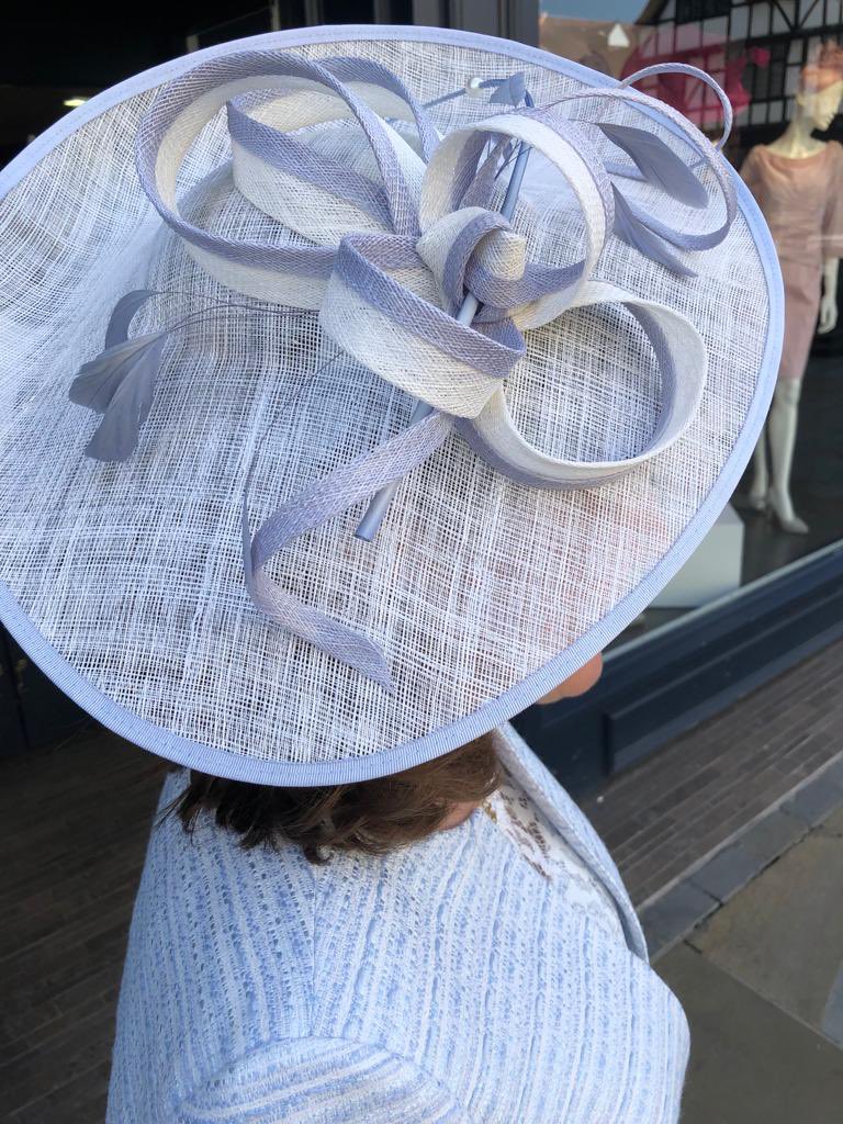 TRACEYJANE2345's tweet photo. I didnβt really expect my #condici hat that I wore less than 3 years ago for my sonβs wedding and stored in a hatbox ever since to change to a different colour! https://t.co/hdnZcJ1n8F