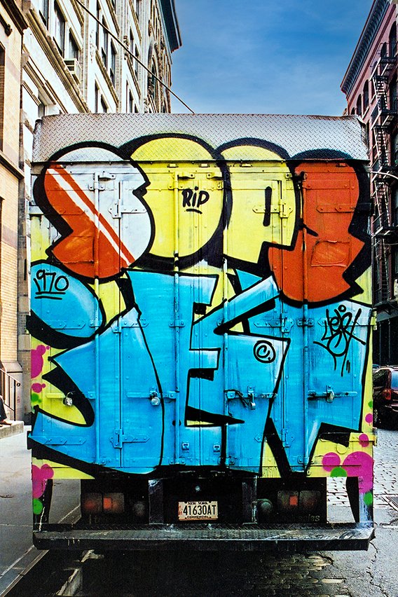 JamesandKarla's tweet photo. #graffitivan #graffititruck #graffiti #brokenwindows #burningnewyork #graffitinyc https://t.co/sna9zkWiNK