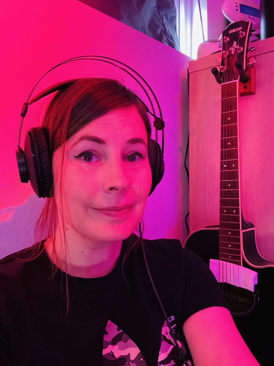 Lines of Flight (@linesof_flight) on Twitter photo Thank you <a href="/BenWhelan_Music/">Ben Whelan</a> for a fantastic weekend in the studio! 🙌
5 tracks done, and we loved every minute 💜 Thank you <a href="/BenWhelan_Music/">Ben Whelan</a> for a fantastic weekend in the studio! 🙌
5 tracks done, and we loved every minute 💜