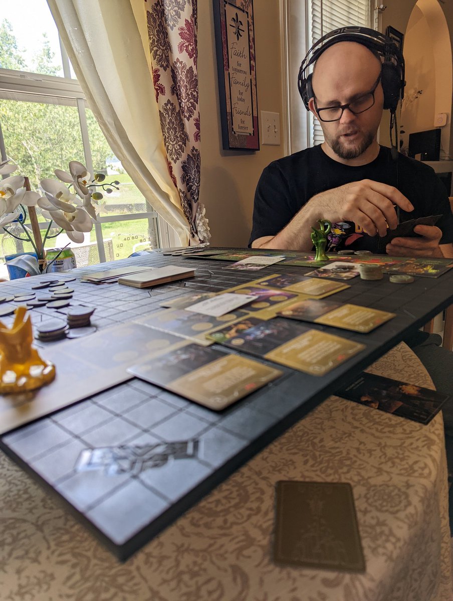 Raarge's tweet image. #tabletopgaming today with @dermintal playing #villianous Loki was victorious. Firt time using my Spider Games #levelupsystem made for much better gaming experience. #sundayfun