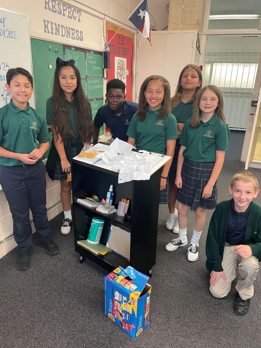 spsdfw's tweet photo. As we prepare to celebrate America's birthday tomorrow, let's look back at our 5th graders who studied the United States Revolution and Constitutional Convention. #spccs #catholicclassical #history #faithwisdomvirtue #independenceday https://t.co/Hspu0FIzLA