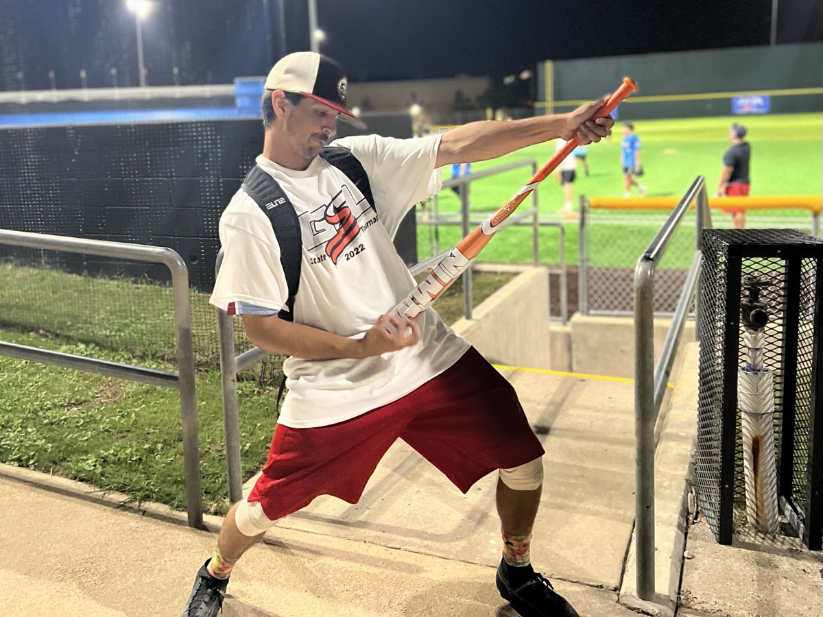 TheNiceGuysSB's tweet photo. HUGE shoutout to @Deuce22222  for holding it down this weekend and having the highest batting average! As a reward, he received the prize bat we got for placing 4th place in the Texas GSL State Tournament yesterday. A lot to build off of this weekend, we are on our way to the top https://t.co/xhjnzYZGhd