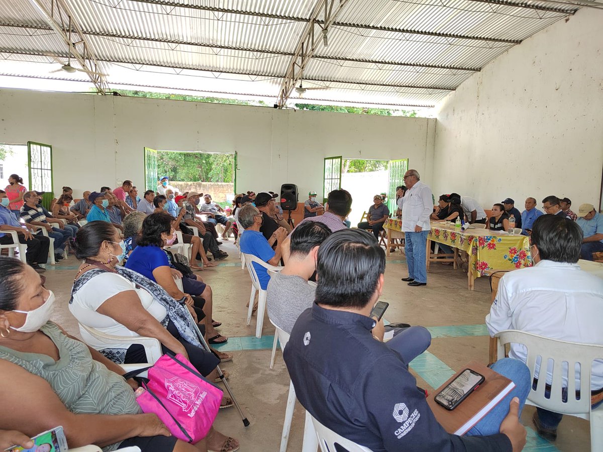 codesvicampeche's tweet photo. El titular de la #Codesvi, Ing. Rashid Trejo Martínez, asistió a la Asamblea Ejidal en la localidad de Becal del Municipio de #Calkiní, en el que se trató el tema de los alcances y beneficios que conllevará el paso del Tren Maya por esa zona. https://t.co/gKpgdEdGpF