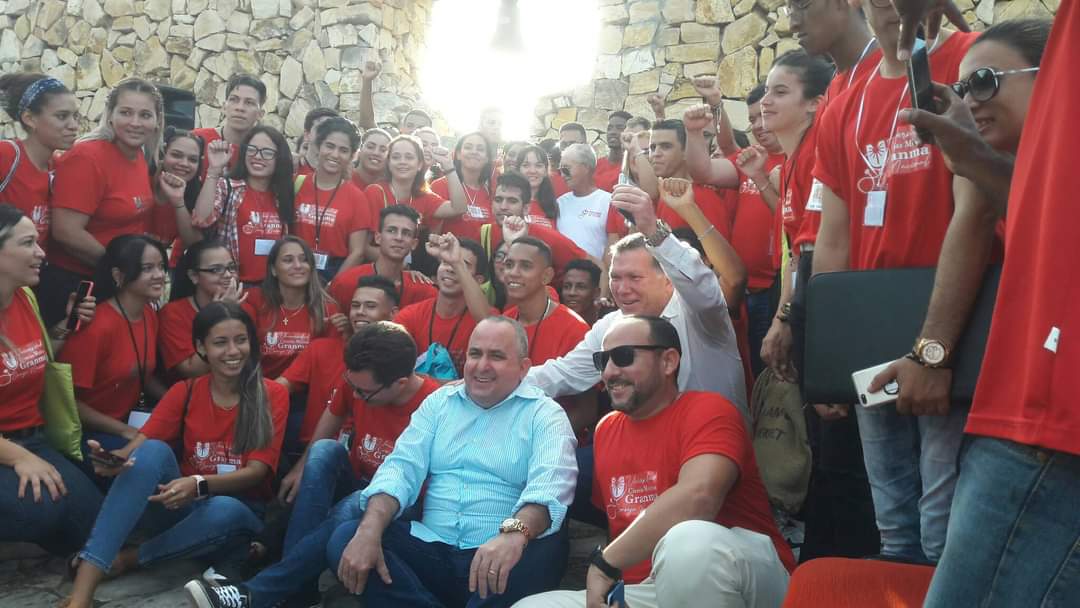 Inició el Consejo Nacional de la FEU en vínculo con la Historia en un lugar sagrado de la Patria. Monumento Nacional la Demajagua. ProvinciaGranma.  
#100añosFeu.
#10moCongresoFEU.
#SomosContinuidad
#PorGranmaLomejor