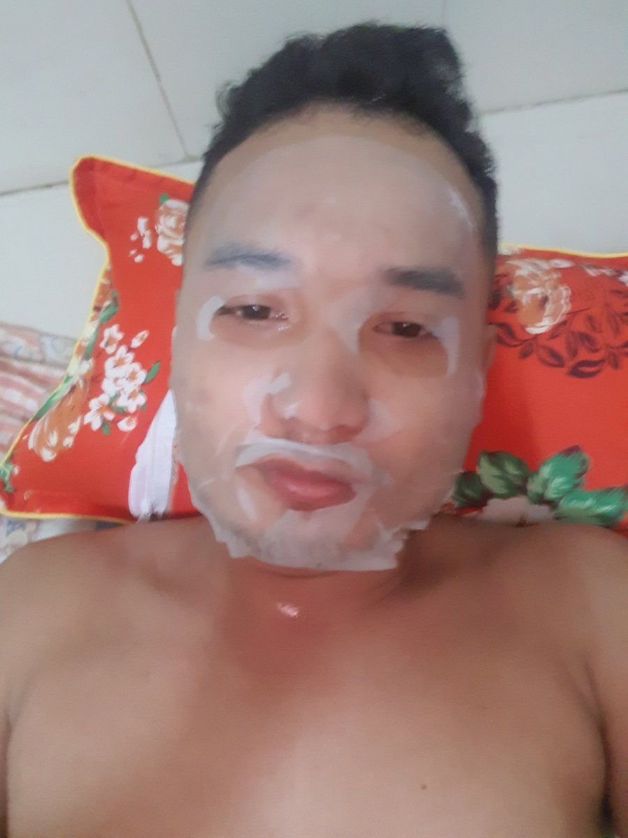Darapic4444's tweet photo. រៀនបិតខ្លះកុំអោយមុខអាក្រក់ពេក https://t.co/DvWDR3zvj5