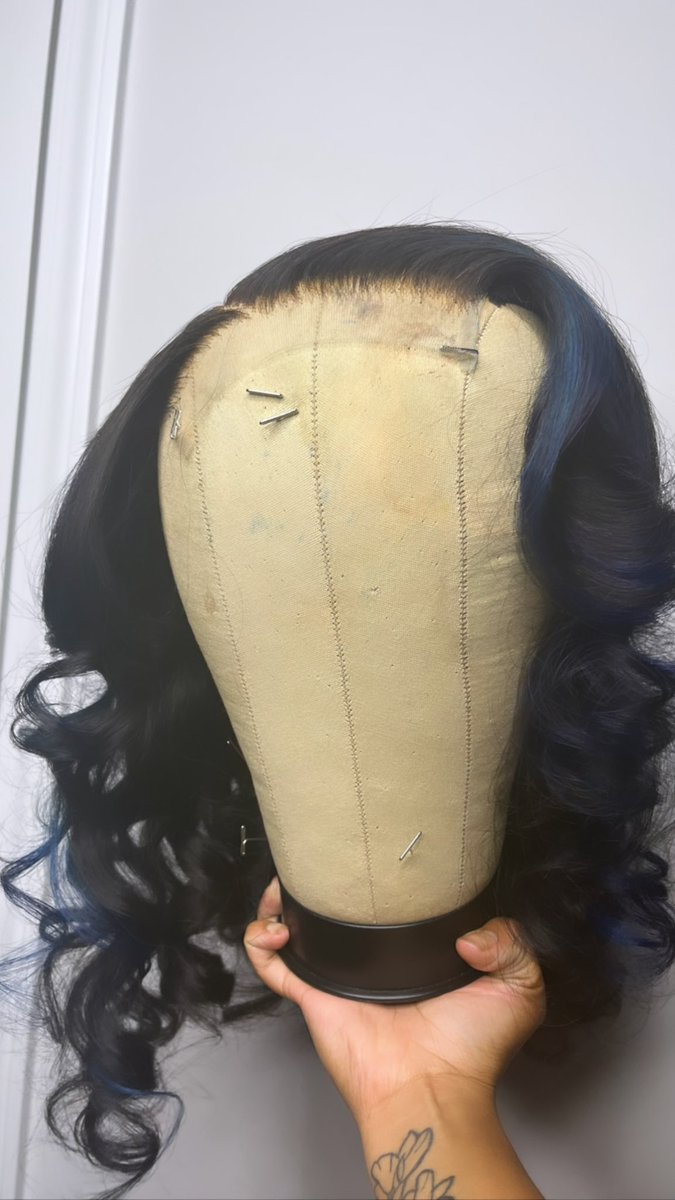 BOTH UNITS FOR SALE🤍 ON HAND
•22’ Closure Unit w blue lowlights 
•18’ Jet Black Frontal Unit 

Pickup & Shipping Available
Text (912)495-8175 to purchase
#savannahwigs #jacksonvillehairstylist #atlwigs