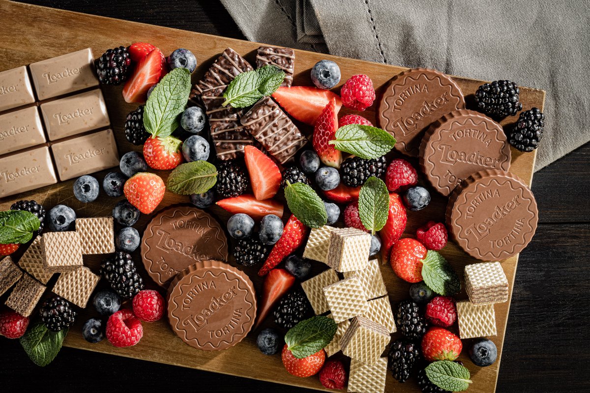 Happy National Chocolate Wafer Day! Create a perfect summer evening with a our special Chocolate Wafers and turn the moment into an indulgent experience! Check our online shop to get free Shipping on order $20+