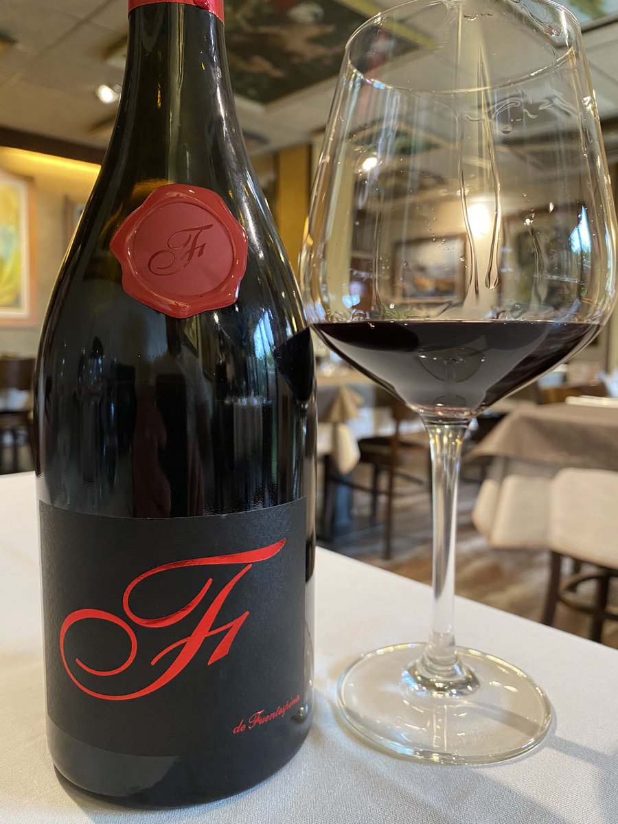 F de <a href="/VinoFuentespina/">Bodegas Fuentespina</a> es un vino único #ElCellerDeArtista