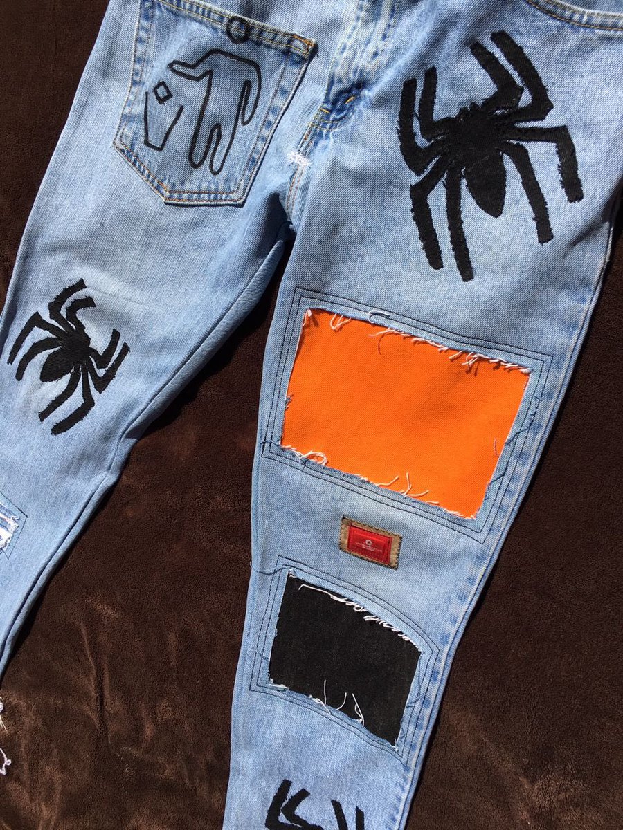TinoMufud's tweet image. Lil bro @Richardmoyo18 makes these really cool jeans. Kindly retweet his next customer might be on your TL. 🔥🔥