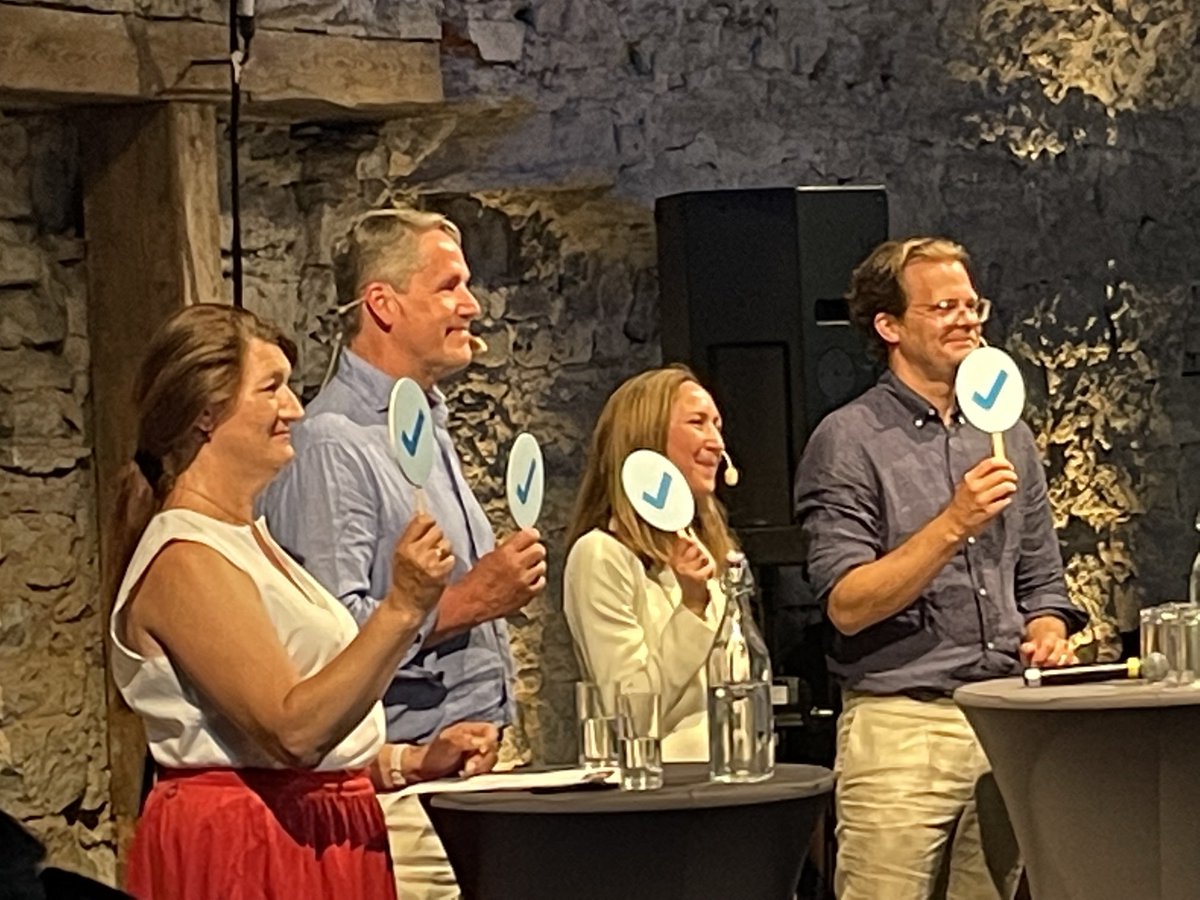 Får Sverige en ny blocköverskridande energiöverenskommelse nästa mandatperiod? Ja svarade ⁦@JohanSvenningss⁩ ⁦@Vindkraft⁩ ⁦<a href="/LOSusannaG/">Susanna Gideonsson</a>⁩ ⁦<a href="/vkarsberg/">Viktoria Karsberg</a>⁩ Det är en absolut nödvändighet. Tänkvärt för #svpol