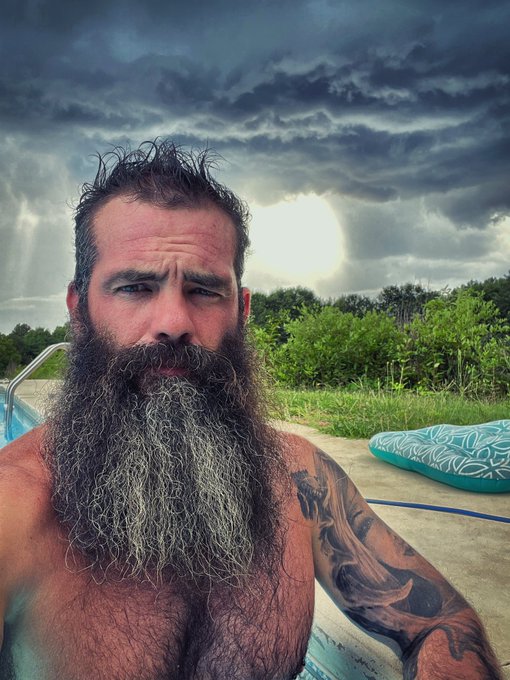 Even pool time on stormy days in #southcarolina https://t.co/Lyw63O6rL4