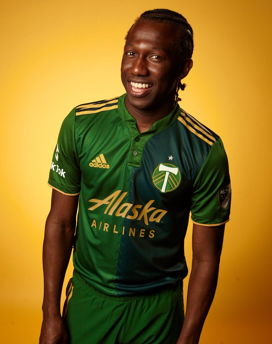 Cover some distance ✈️

RT for a chance to win 10,000 <a href="/AlaskaAir/">Alaska Airlines</a> Miles.

#RCTID
