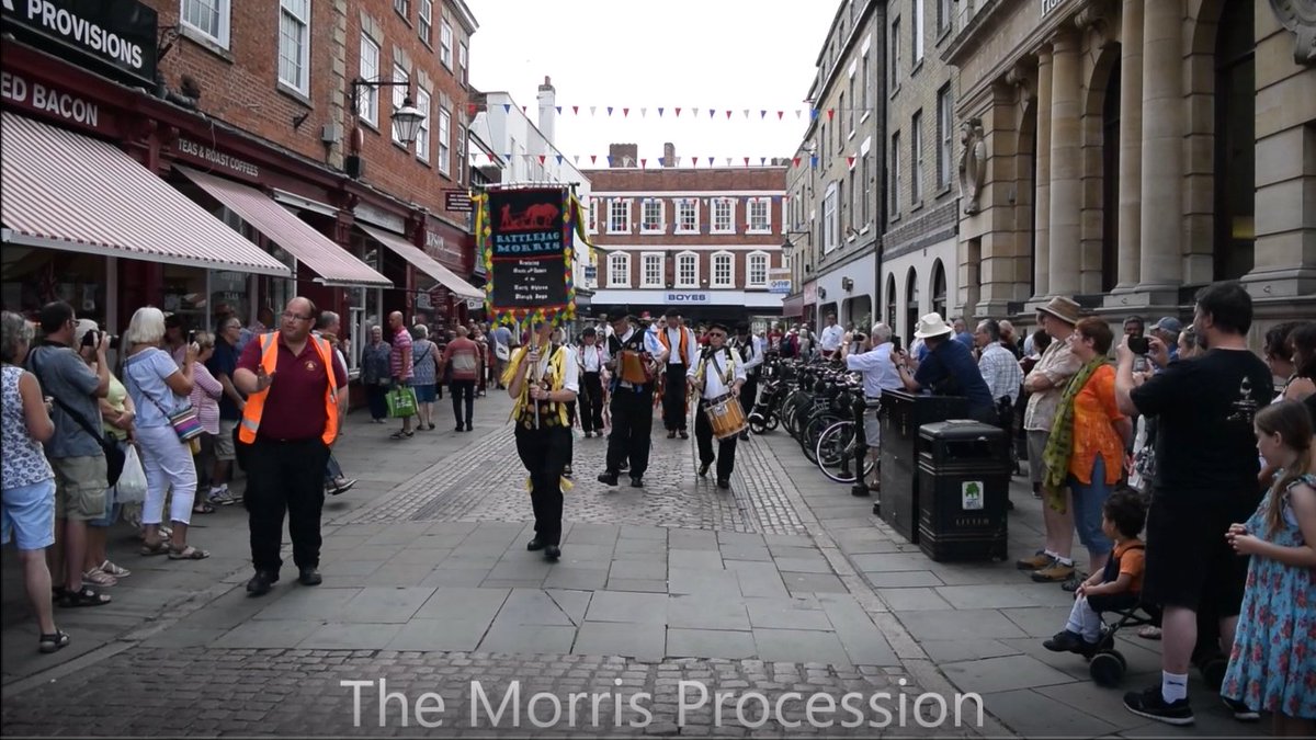 Saturday 16 July: the Festival starts with the dance procession at 10.10 from the parish church and around the market to the Town Hall