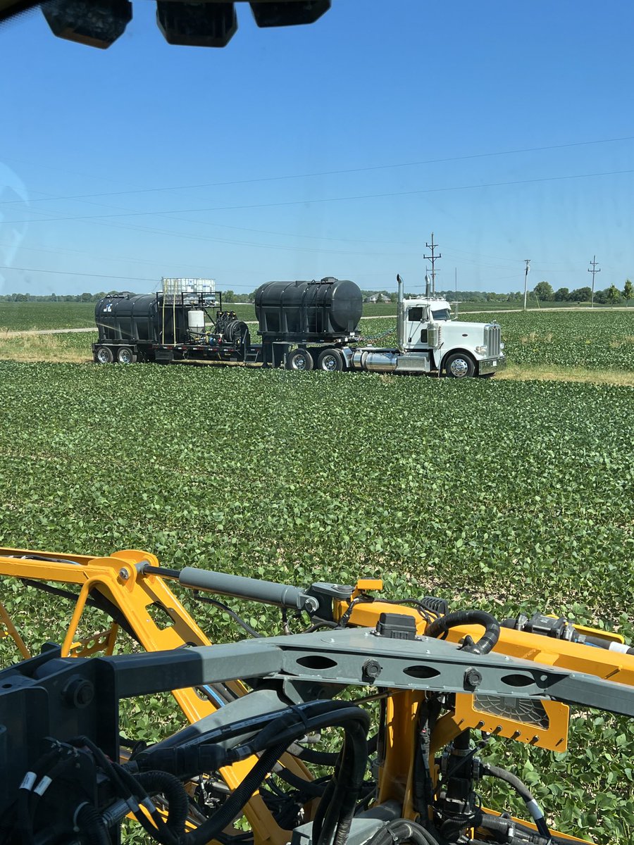 va2673's tweet photo. #sprayday #4thweekend https://t.co/ewEsY7pPgS