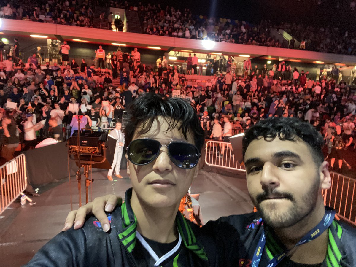 Trk511__'s tweet image. 1 More step

London Crowd is stunning 

Love you all 💚