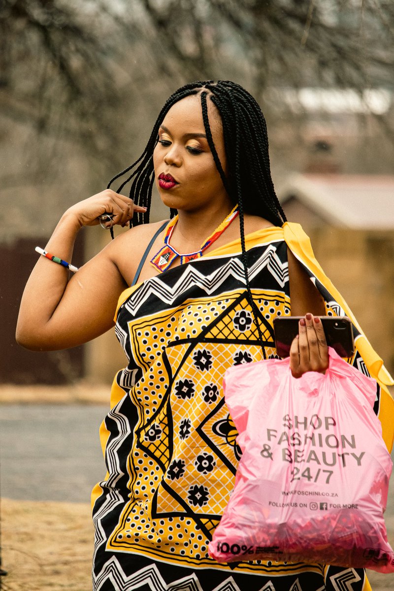 MrInnerCircle's tweet photo. Here’s a dump of my previous work from a Traditional Lobola in Ermelo, kulandwa Umakoti . 

#traditionalfestival #lobola  #durbanjuly2022 #2022lobola #traditionalthings #StrangerThings4 https://t.co/H8weXxcfp6