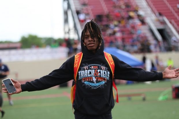 Edward Clark III (future OLY (@imclarkiii) on Twitter photo Made It to Junior Olympics for both the 400m and 4x100. Along with a new PR in the 400 (49.5). Now time to get ready for <a href="/AAUTrackNField/">AAU Track & Field</a> Junior Olympics ALL GLORY TO GOD for making this possible! 🔥🔥 #Letswork #AGTG @MileSplitIL <a href="/IllinoisFlames/">Illinois Flames🔥</a> Made It to Junior Olympics for both the 400m and 4x100. Along with a new PR in the 400 (49.5). Now time to get ready for <a href="/AAUTrackNField/">AAU Track & Field</a> Junior Olympics ALL GLORY TO GOD for making this possible! 🔥🔥 #Letswork #AGTG @MileSplitIL <a href="/IllinoisFlames/">Illinois Flames🔥</a>