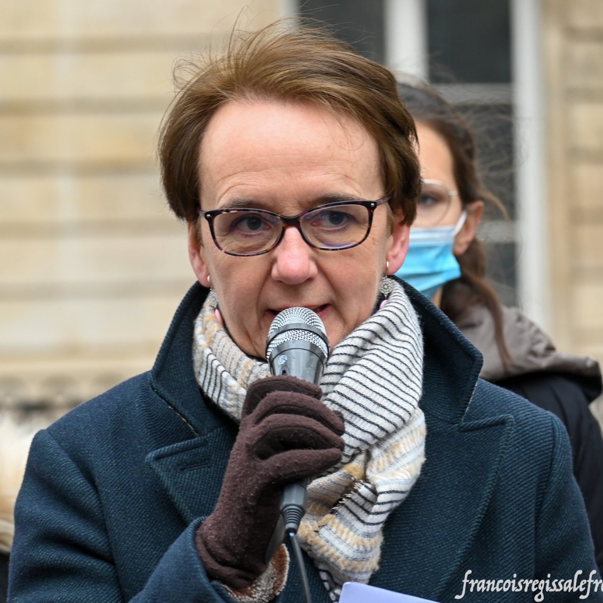 AFCdu94's tweet photo. 1/4Célébrer la famille relativise les problèmes franco-français sur lesquels nous avons les yeux fixés et nous rappelle le cœur de notre mission : promouvoir, représenter et servir la #Famille et les familles.
@pascalemorinie1 présidente de la @CNAFC à la #WMOF22 https://t.co/Cz5F0FRvhg