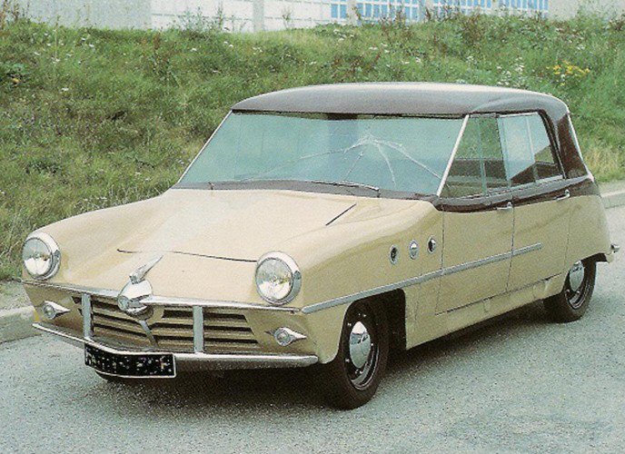 The #1940s #Mathis 666 from #France 🇫🇷 had 6 cylinders, 6 seats and 6 speeds but never made it into production Wonder why? 🤔#quirky