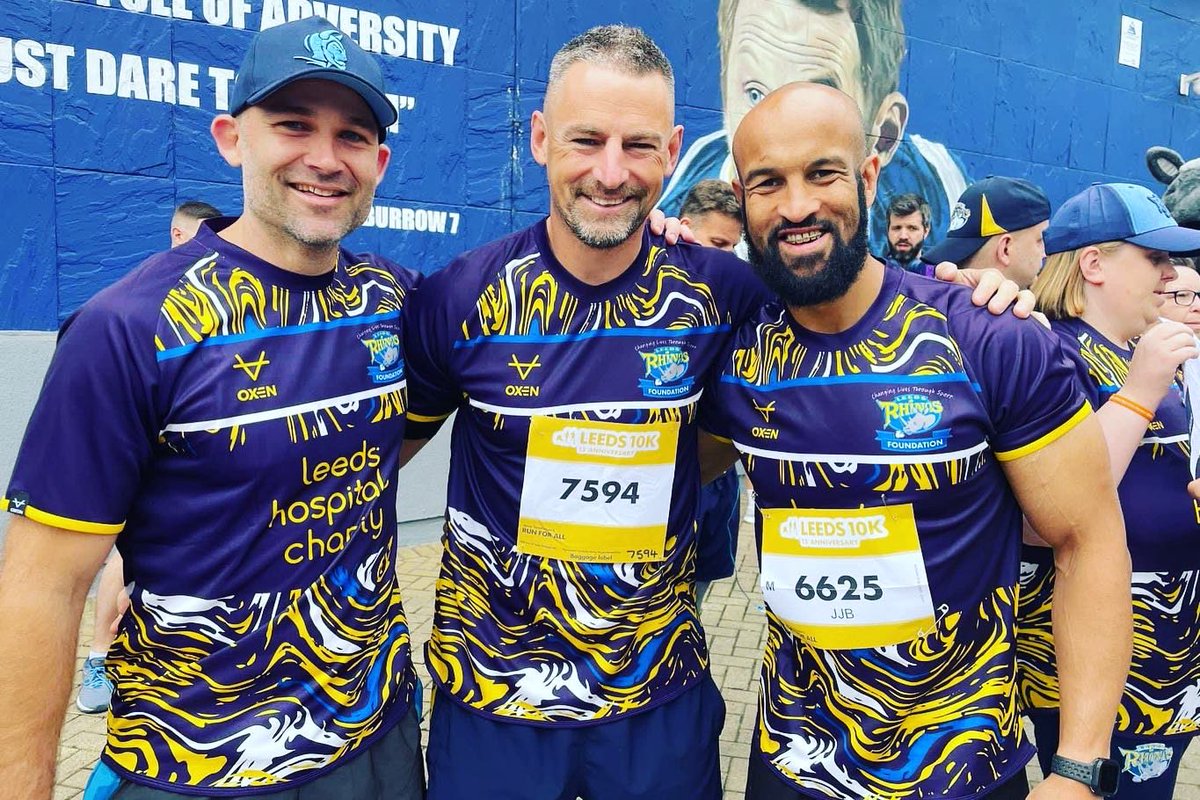 A privilege to run with Rob &amp; Kev, the laughs were still the same…Robs smile lit up the route. An absolute inspiration and warrior. Thank you &amp; well done to all 💙💛❤️<a href="/leedsrhinos/">Leeds Rhinos</a> <a href="/runforall/">Jane Tomlinson’s Run For All</a> <a href="/RugbyLeeds/">Leeds Rhinos Foundation</a>