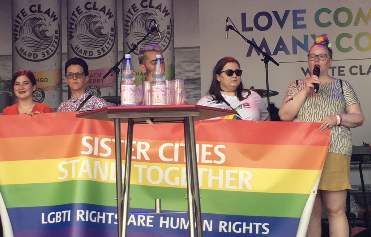 Ristolo's tweet photo. Nyt lavalla kertomassa kaupunkiensa tilanteesta #LGBTI aktivistit. Turun tilannetta kuvaa Taija Ahlstedt @tuii79 #tuseta Meillä menee hyvin moneen muuhun paikkaan verrattuna mutta tekemistä vielä riittää kuten #transoikeudet Sistercities stand together. https://t.co/ZiSfVCIdy3